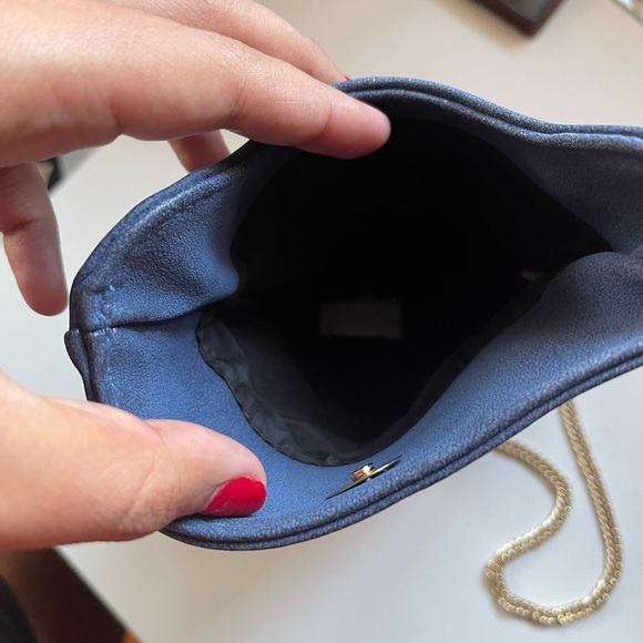 Mini Blue Handbag With Gold Chain - Picture 3 of 3